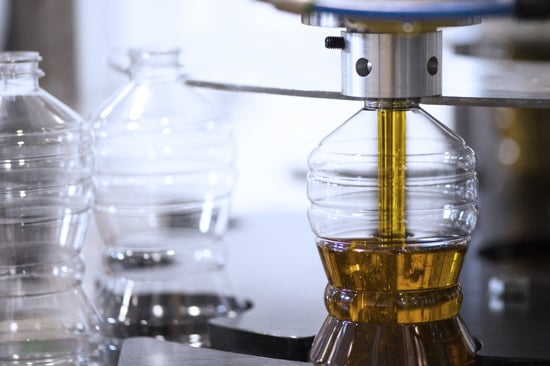 application-function-filling-olive-oil