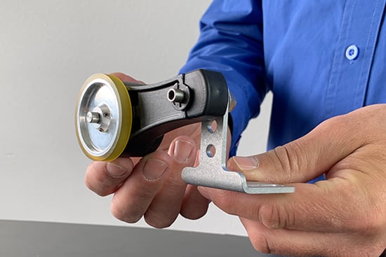 tr1-on-angle-bracket_steve-holding-tr1__550x367